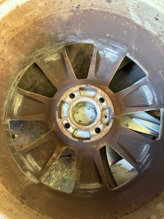 3 llantas de aluminio Clio 3 195/55R15