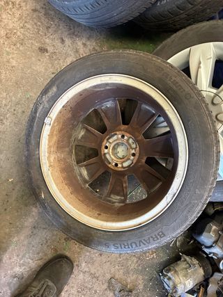 3 llantas de aluminio Clio 3 195/55R15