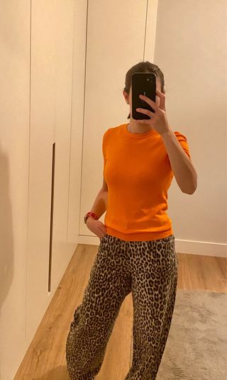 Jersey naranja manga corta. Nuevo