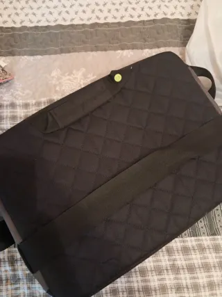 Bandolera Mochila Negra y Gris