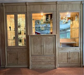 Mueble de salón de madera