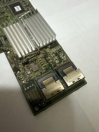 Tarjeta RAID Dell PCIe x8 SATA/SAS Doble HBA