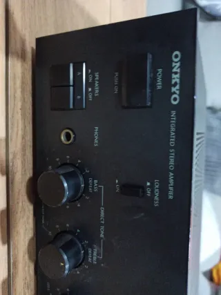 Amplificador Onkyo Negro