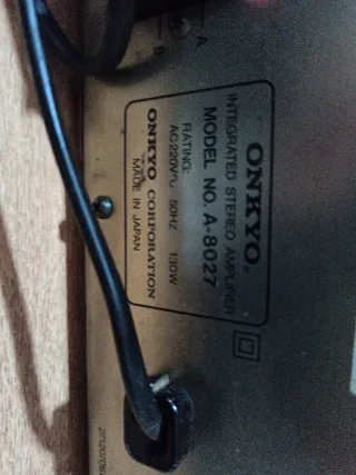 Amplificador Onkyo Negro