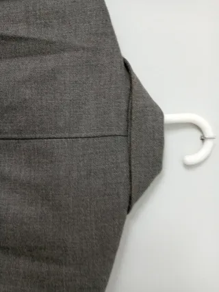 Chaqueta abrigo hombre gris bolsillos botones