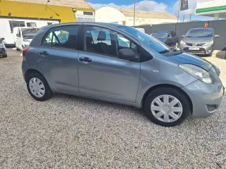 Toyota Yaris 2009
