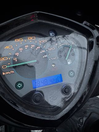 Kymco Agility 125 Negra