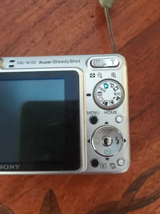 Cámara Sony Cyber-shot 7.2 MP