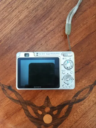 Cámara Sony Cyber-shot 7.2 MP