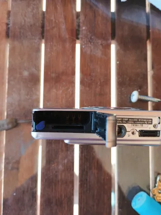 Cámara Sony Cyber-shot 7.2 MP