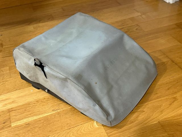 Máquina de escribir Hispano Olivetti Studio 46