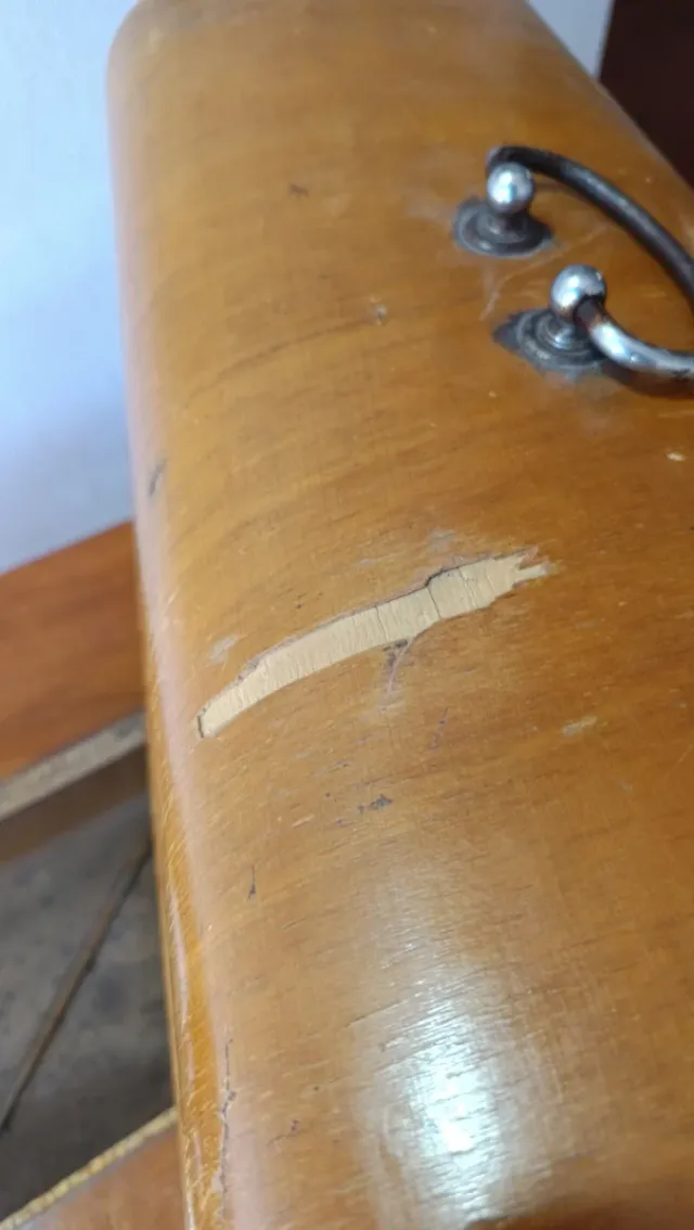 Mueble Máquina de Coser Refrey