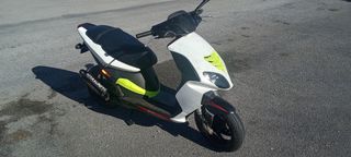 Piaggio NRG Power Scooter Blanco/Amarillo