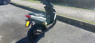Piaggio NRG Power Scooter Blanco/Amarillo