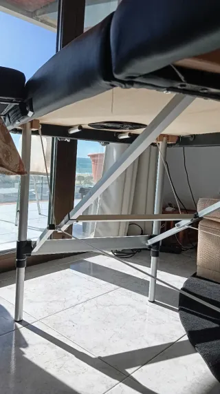 CAMILLA DE MASAJE marca NAIPO