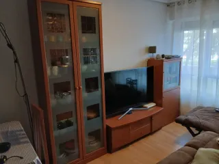 Mesa de comedor con 4 sillas