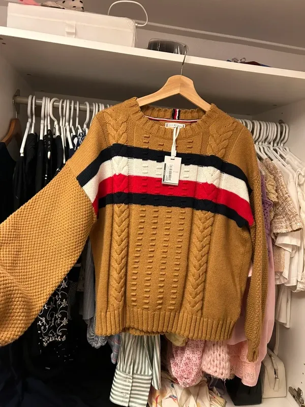 Jersey 90€ Tommy XS a S