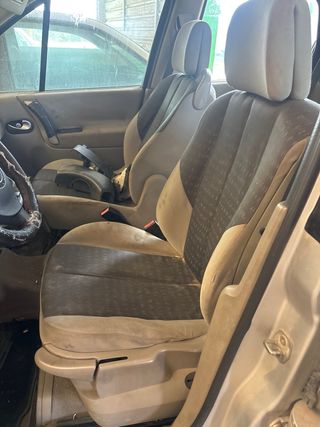 Despiece Renault Scenic II 1.9 DCI