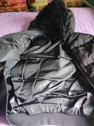 Cazadora acolchada chico con capucha