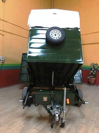 NUEVO: Remolque ganadero basculante