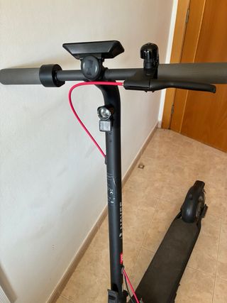 Patinete eléctrico NAVEE V25 + Casco