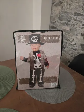 Disfraz de esqueleto para bebé