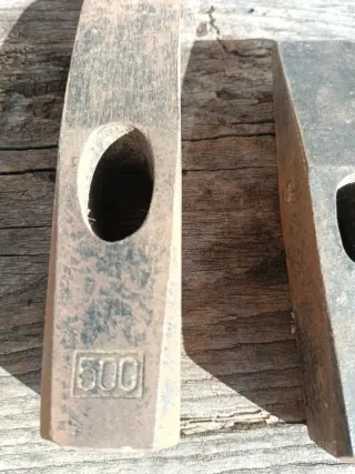 2 Martillos Antiguos Marcaje 500 y 300