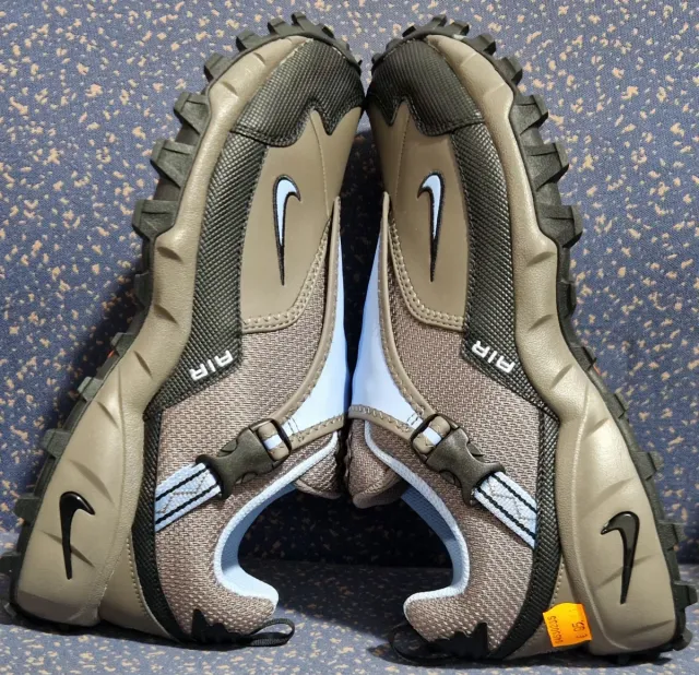 Zapatilla Deportiva Nike ACG Phassad "Cave Stone"