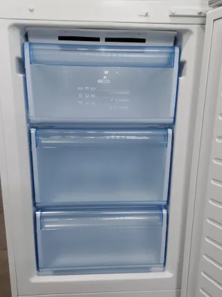 Nevera No Frost Balay  200 cm de alto