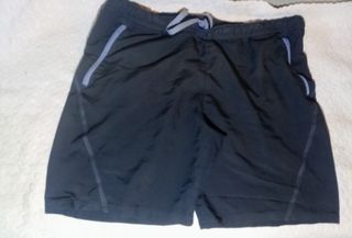 Pantalón corto hombre negro y beige..lote de 2