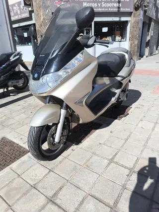 Piaggio X8 200cc