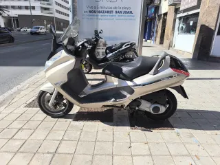 Piaggio X8 200cc