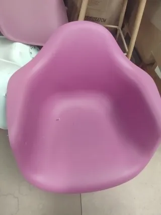 Silla nórdica con reposabrazos