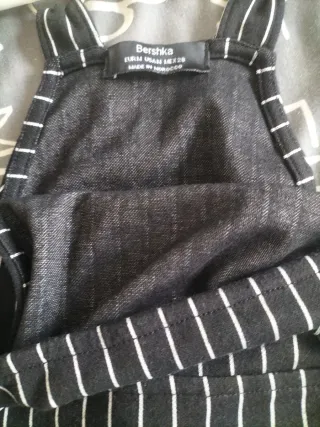 Pichi Bershka rayas blanco y negro Talla M