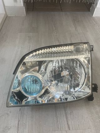 Faro Nissan X-Trail T30 2.2 dci 136 cv