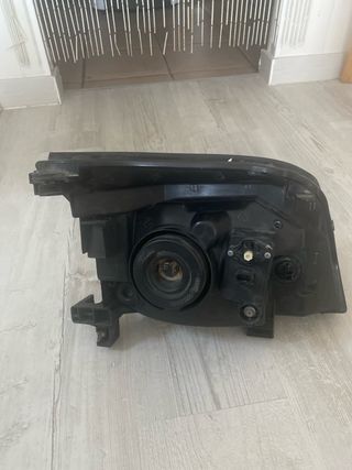 Faro Nissan X-Trail T30 2.2 dci 136 cv