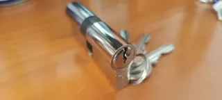 Cerradura de seguridad con 3 llaves