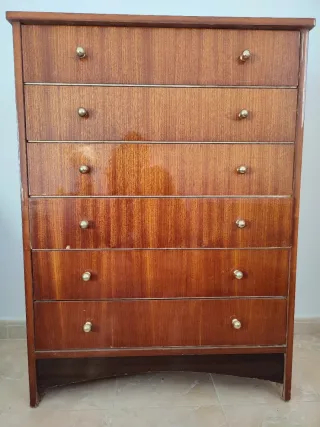 Cómoda de madera con 6 cajones