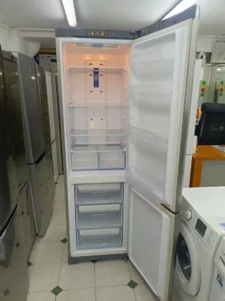 Nevera marca Indesit 200/60cm clase A+ con garanti