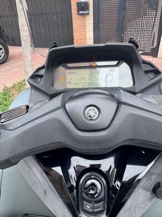 Yamaha Tricity 300 gris