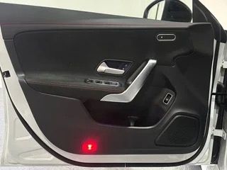 Mercedes-Benz Clase CLA 200 Shooting Brake 163