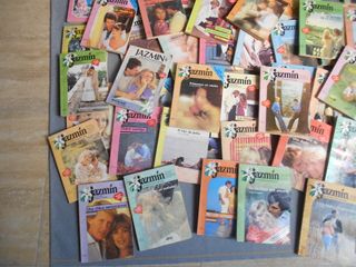 LOTE DE 50 NOVELAS ROMANTICAS JAZMIN