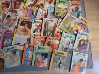 LOTE DE 50 NOVELAS ROMANTICAS JAZMIN
