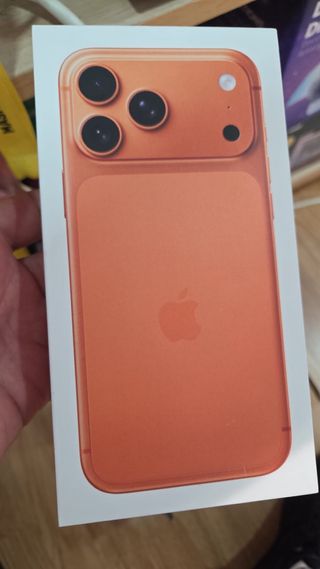 iPhone 17 Pro Max Naranja