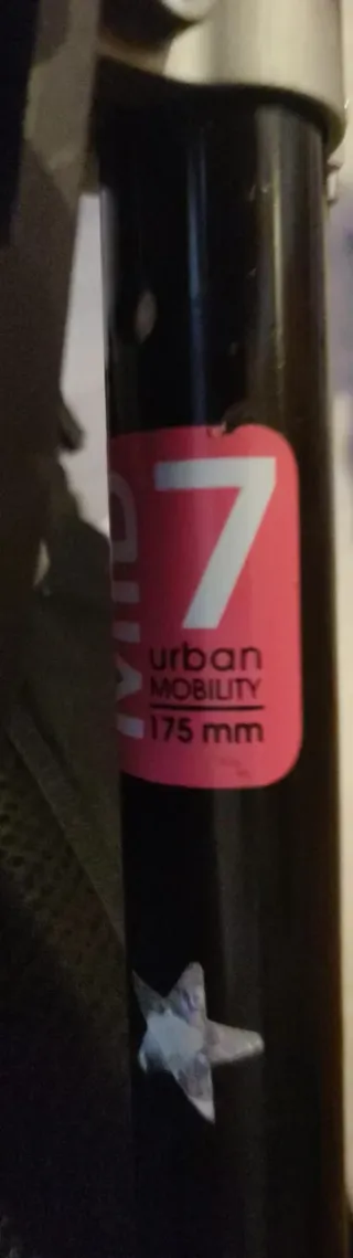 Patinete Oxelo Mid7 rosa y negro