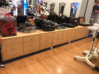 Mobiliario Peluquería sillones tocadores solariun