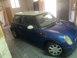 MINI One 2004