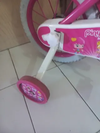 Bicicleta infantil rosa poco uso