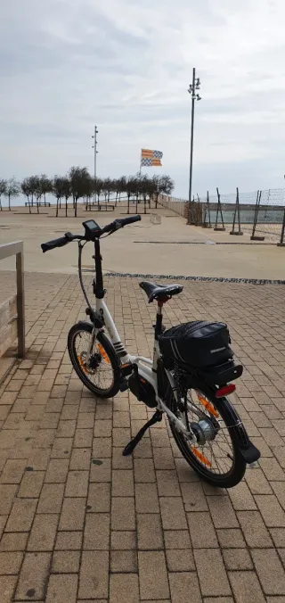 Bicicleta Eléctrica NCM Paris Max N8R