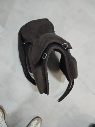 Silla de montar marrón